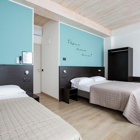 Il B&B Di Piazza Motta Albese Con Cassano Exteriör bild